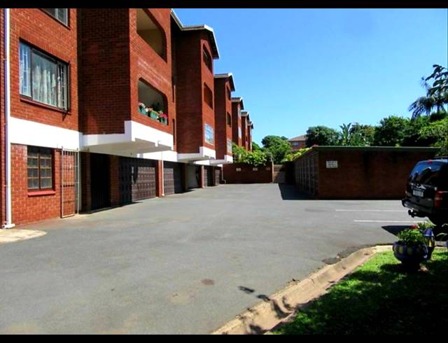 3 BEDROOM SECTIONAL TITLE FOR SALE IN SCOTTBURGH CENTRAL